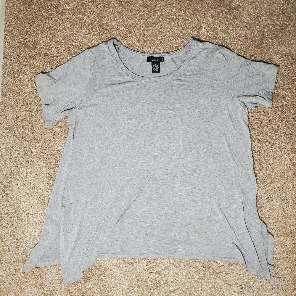 Grace Plus Size Gray Flowy Short Sleeve Womans Shirt Size 1XL